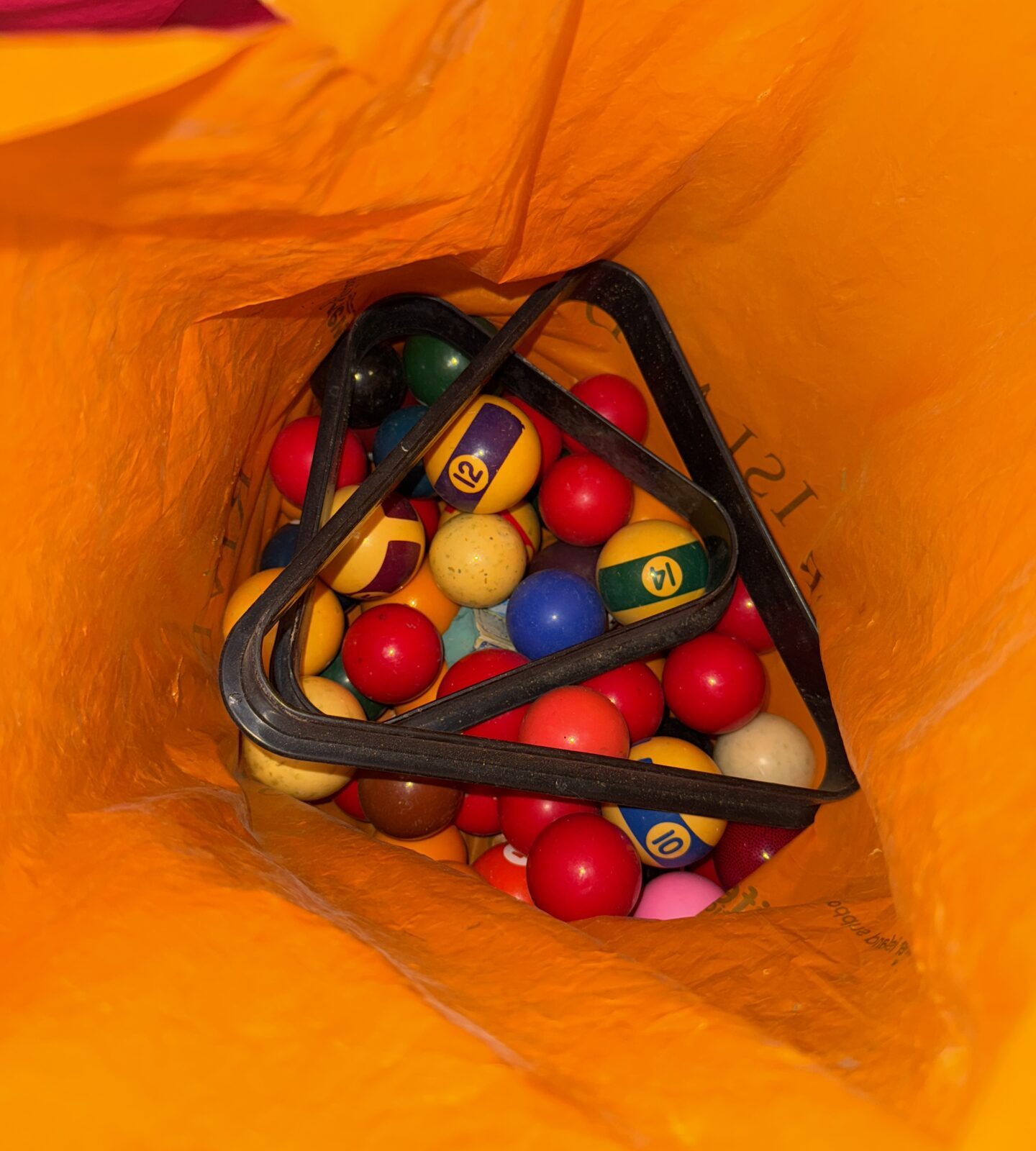 Bag of vintage pool & snooker balls with two triangles