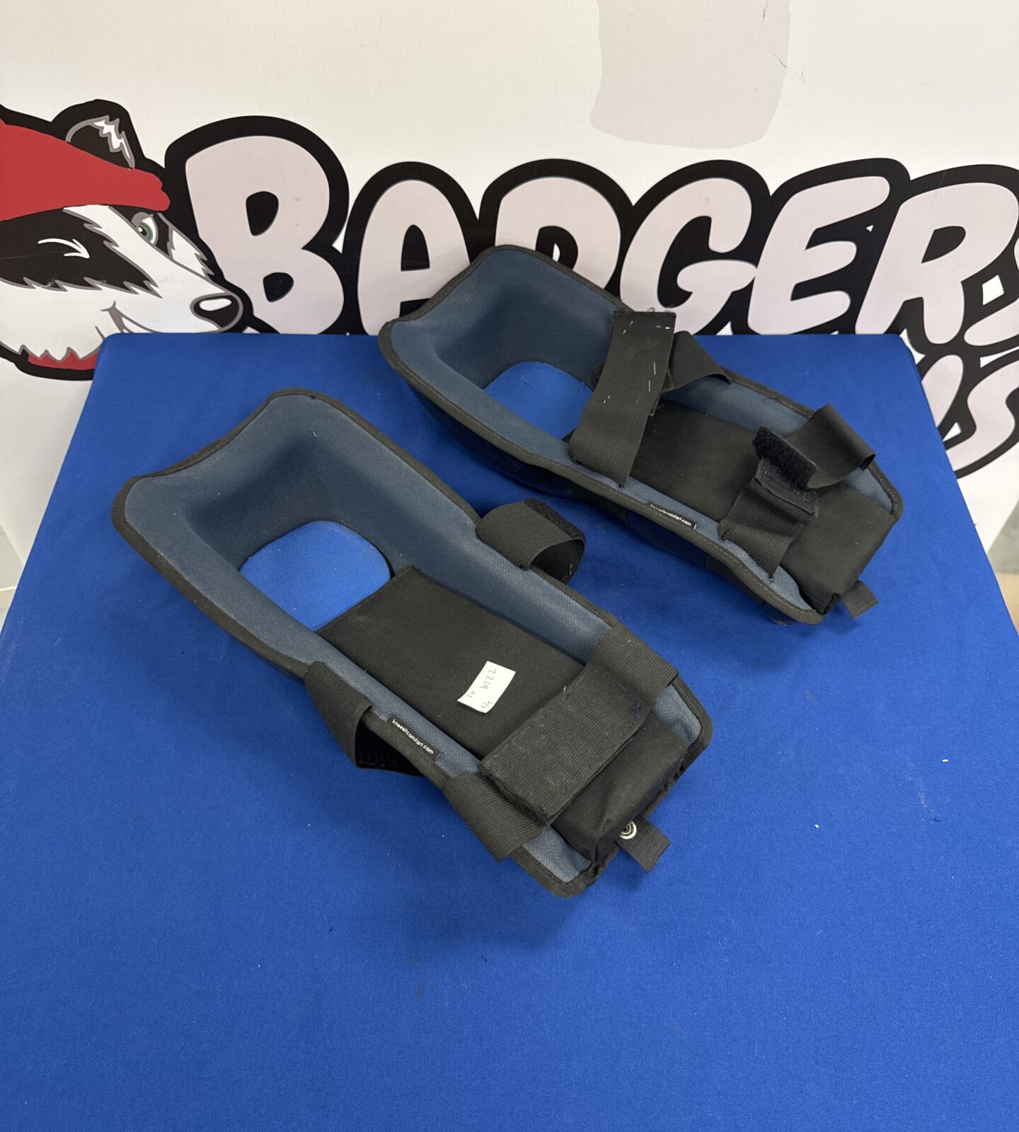 Pair of kneesicomfort workers kneepads