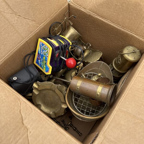 Box of mixed items inc vintage brassware including musical miners lamp