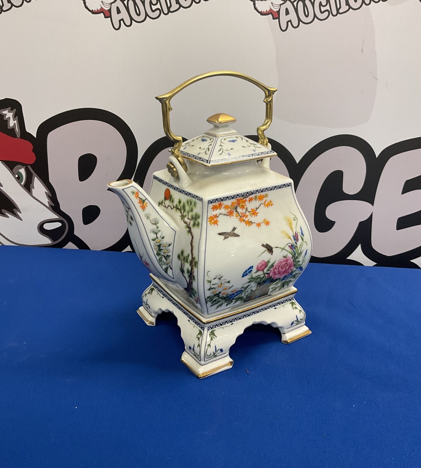 vintage 1986 FP Japanese porcelain oriental asian scenes teapot with trivet signed