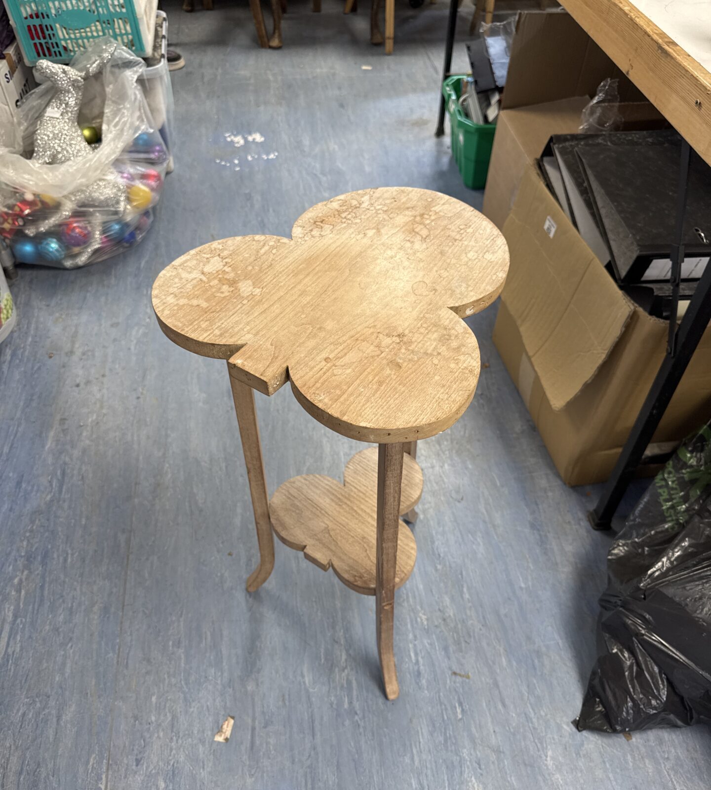 Scratch built hand of clubs style pedestal table