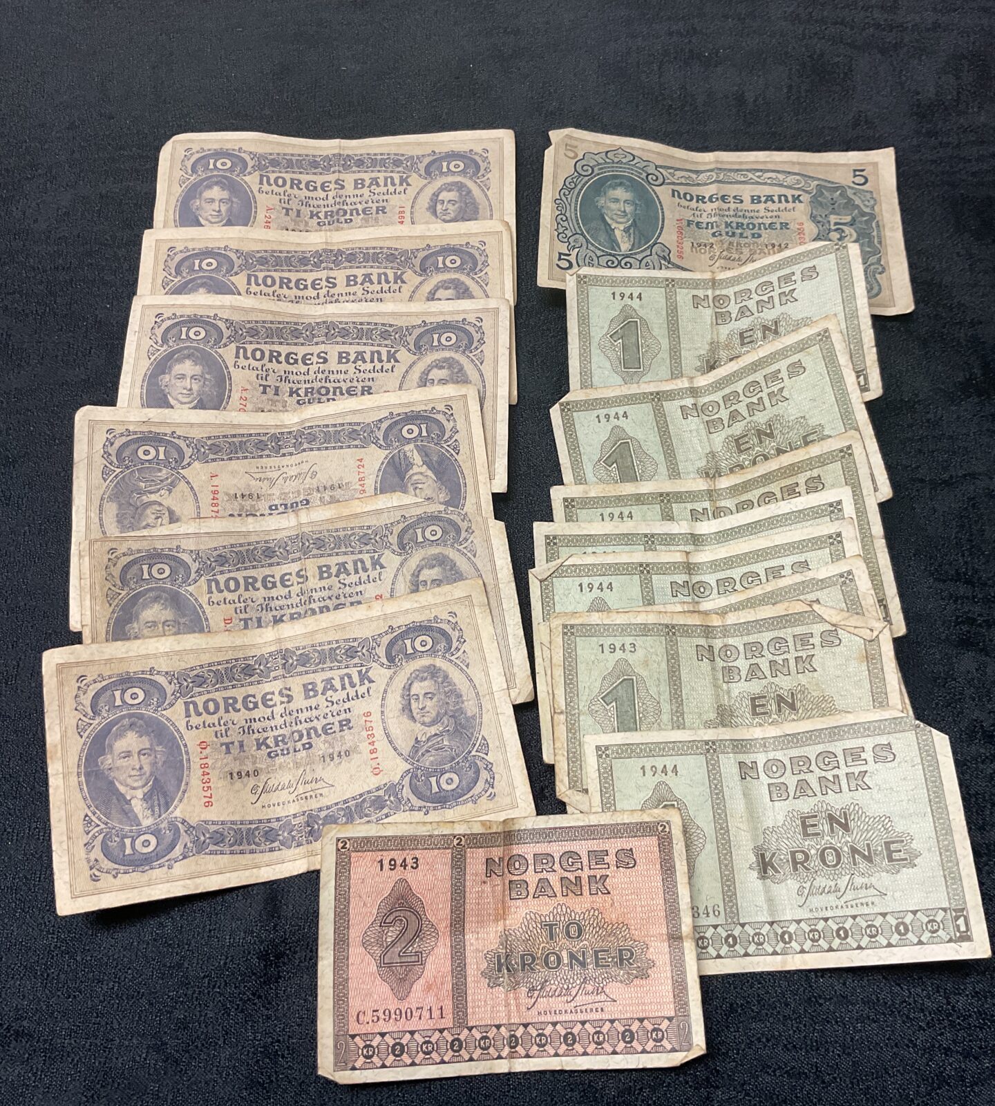 Collection of ww2 Norwegian banknotes