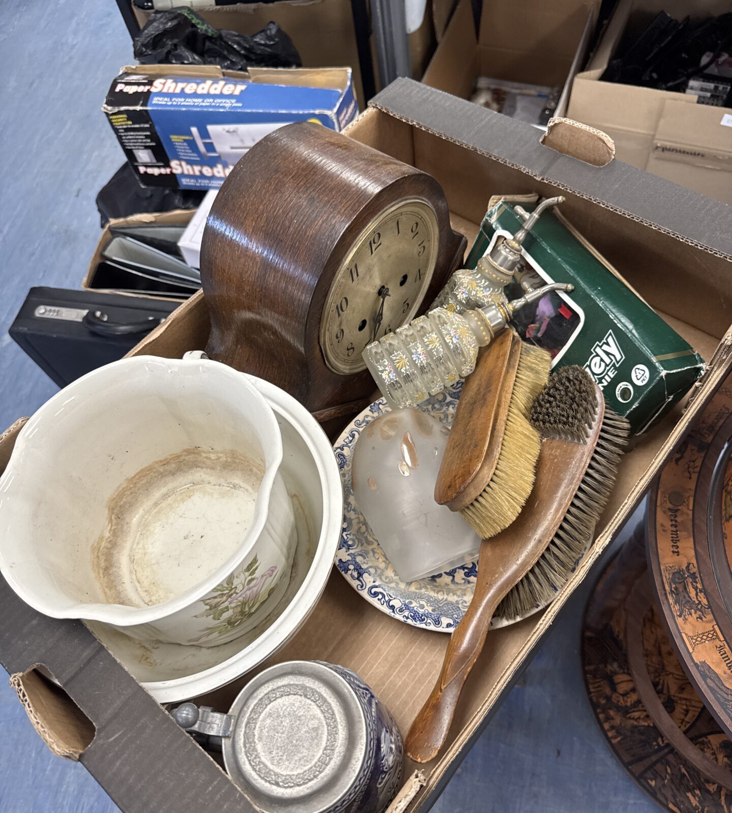 Tray of mixed items inc vintage chinaware inc royal winton, mantle clock for spares/repairs & others