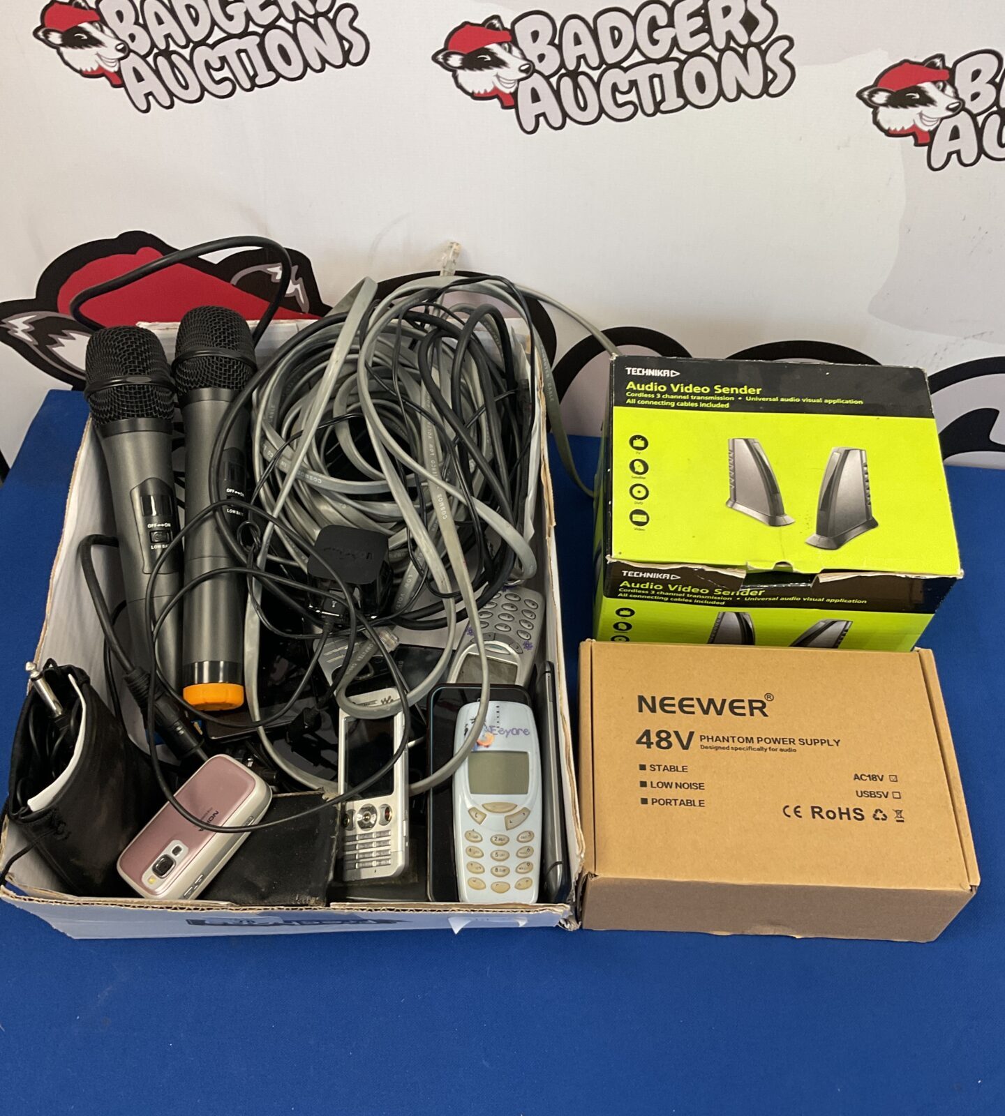 Box of mixed including mobile phones & microphones
