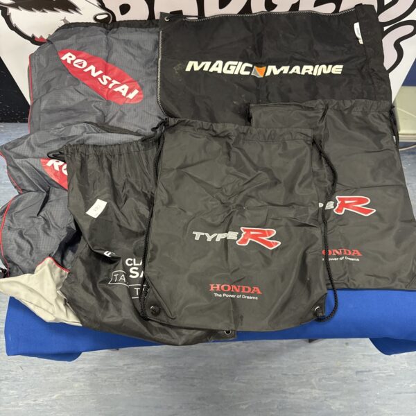 Six assorted draw string bags inc marine related & Honda type R