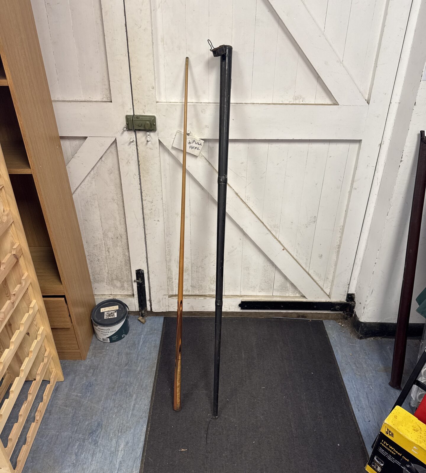 Vintage snooker cue in metal case