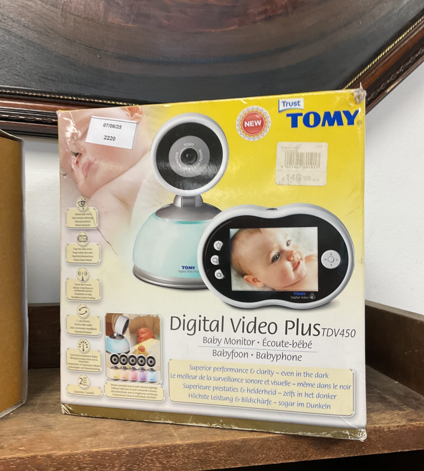 Tomy digital video plus baby monitor