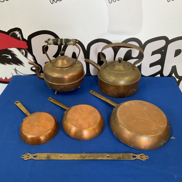 vintage copper & brassware inc kettles & pans