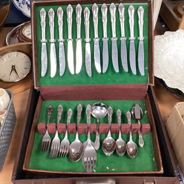 Canteen of Stainless Steel Cutlery