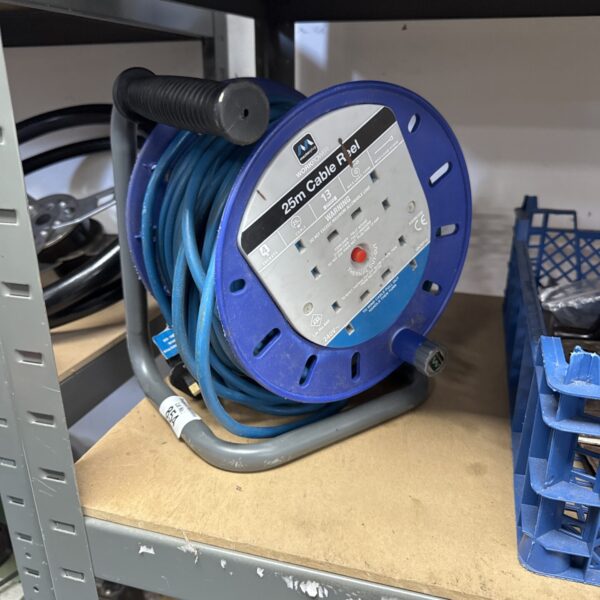 Masterplug 25m extension reel