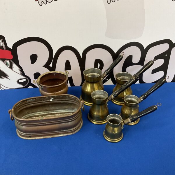 Set of graded brass measures & two copper pots