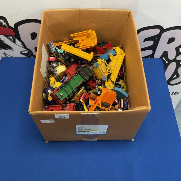 Large box of mixed diecast models inc vintage dinky and mattel