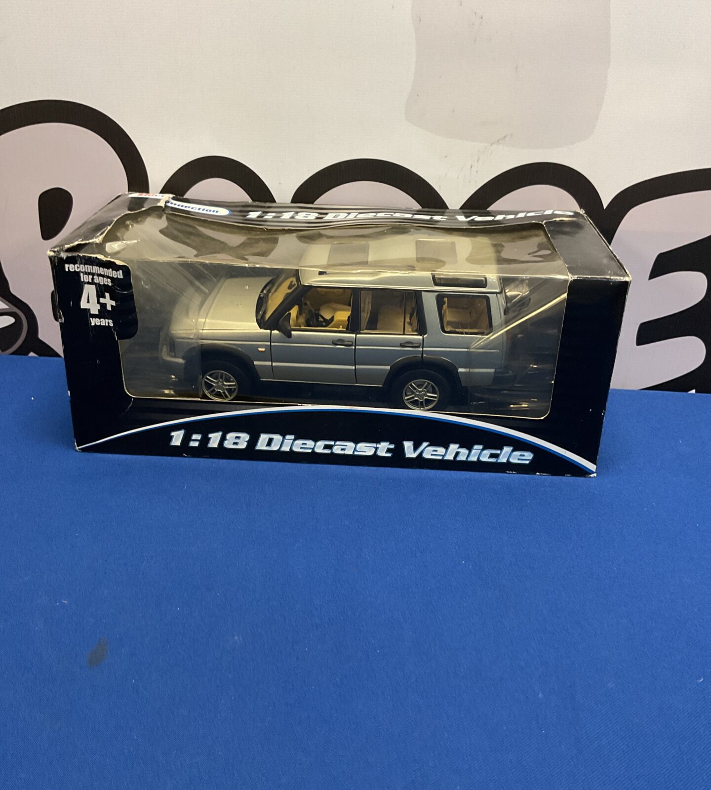 Kid connection 1:18 diecast land rover discovery