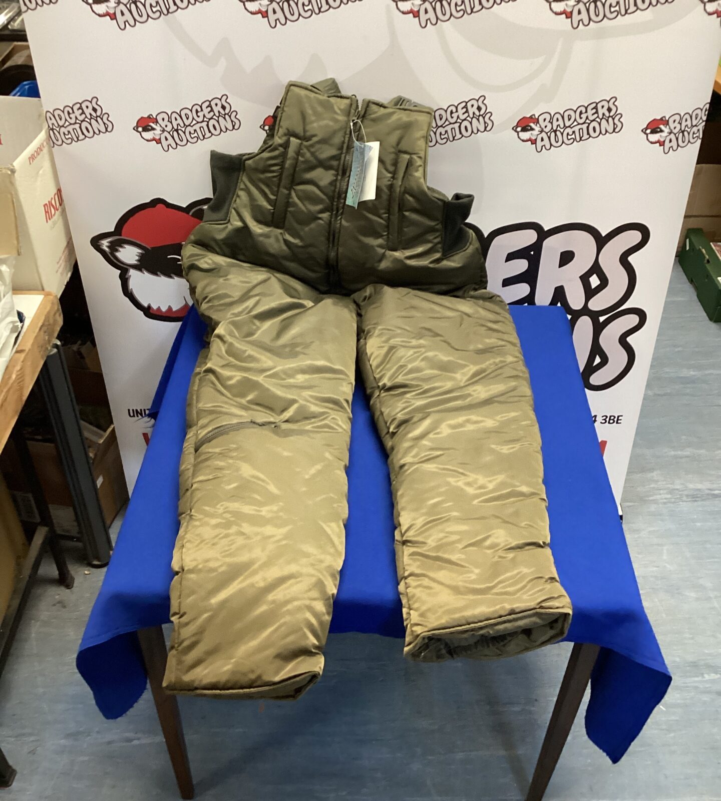 Pair of Size XXXL GS water resistant fishing overalls New with Tags