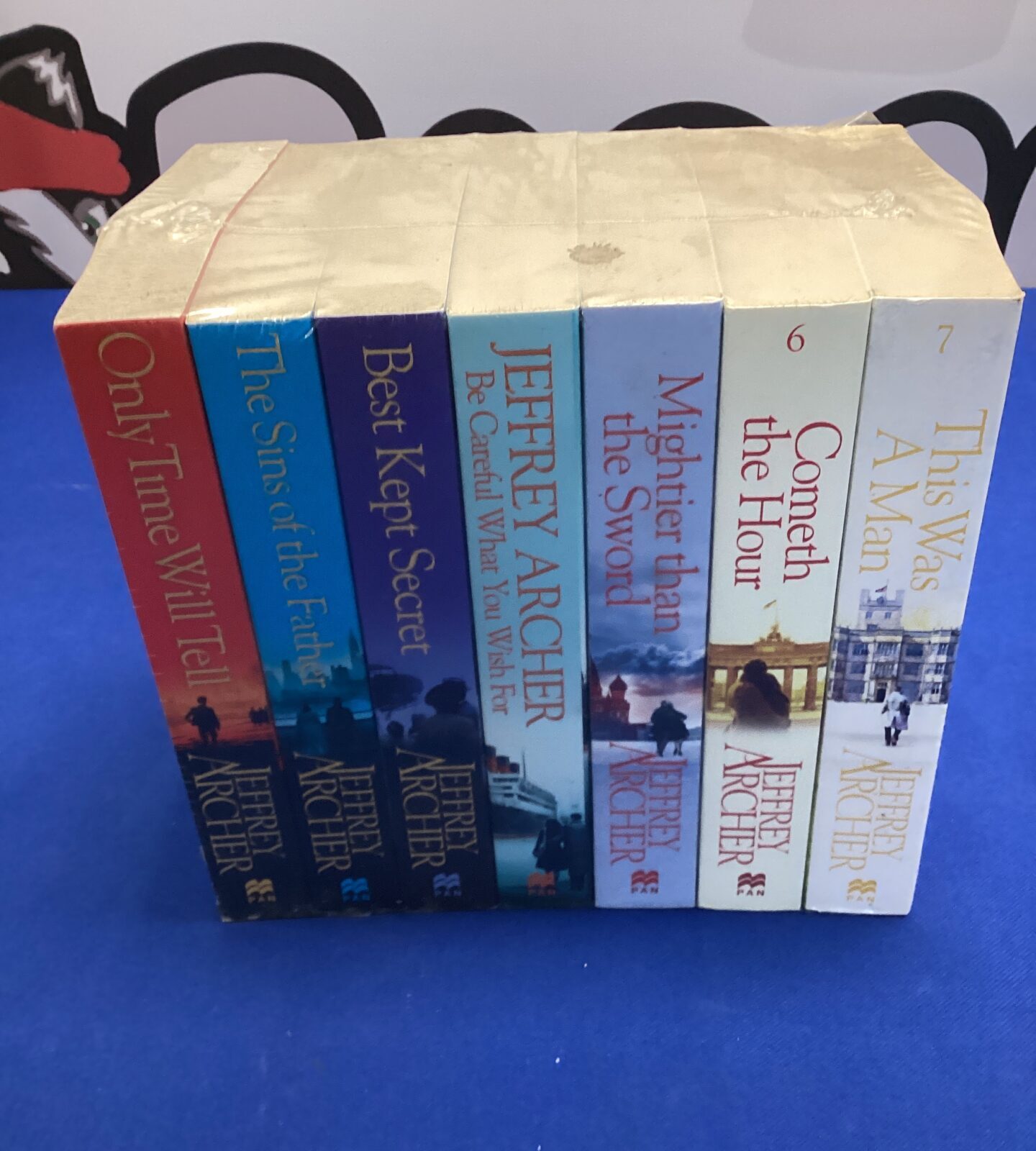 Seven book collection by Jeffrey archer inc only time will tell & cometh the hour