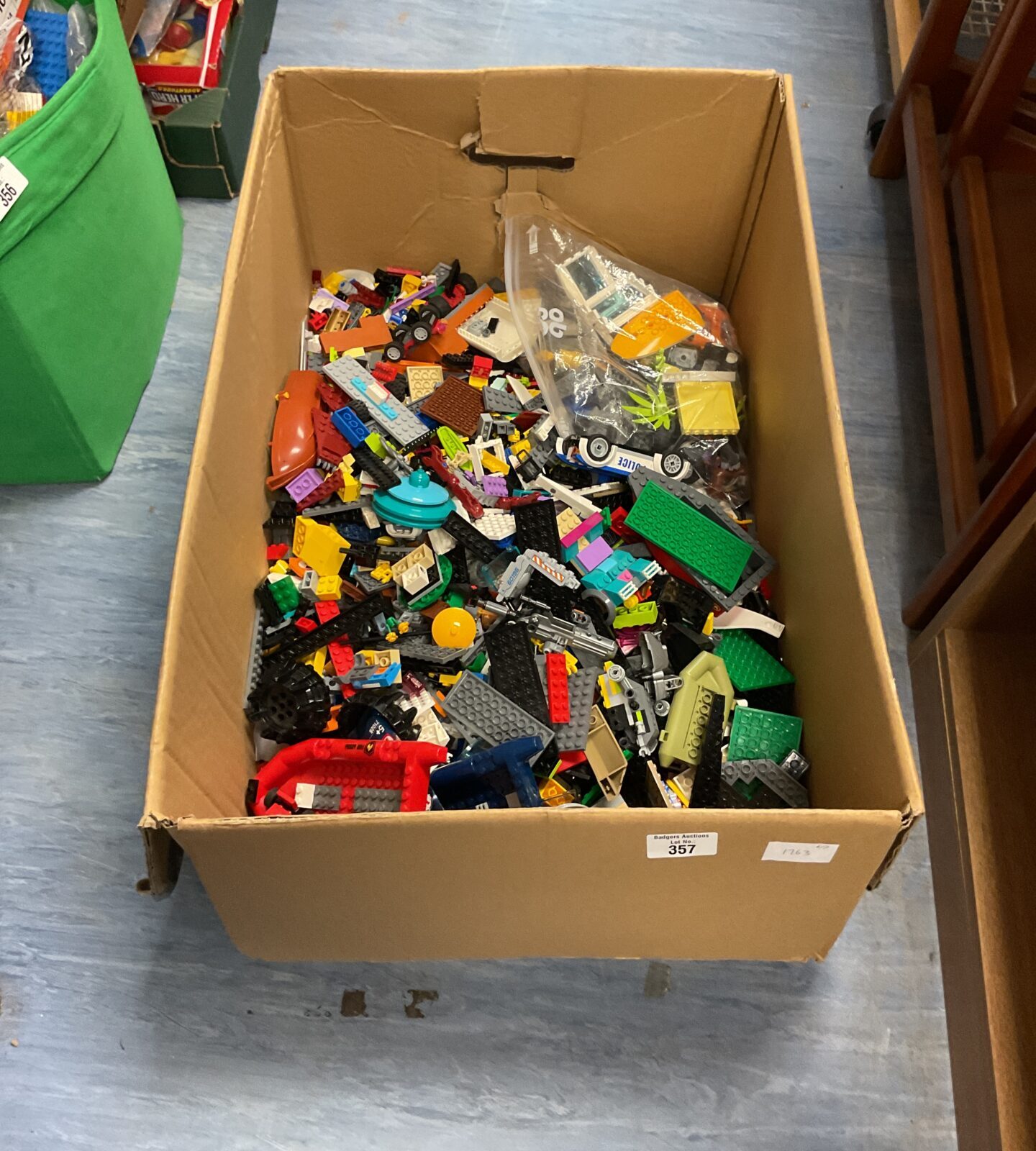 Large box of mixed lego