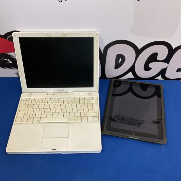 Apple ibook g4 laptop & apple ipad