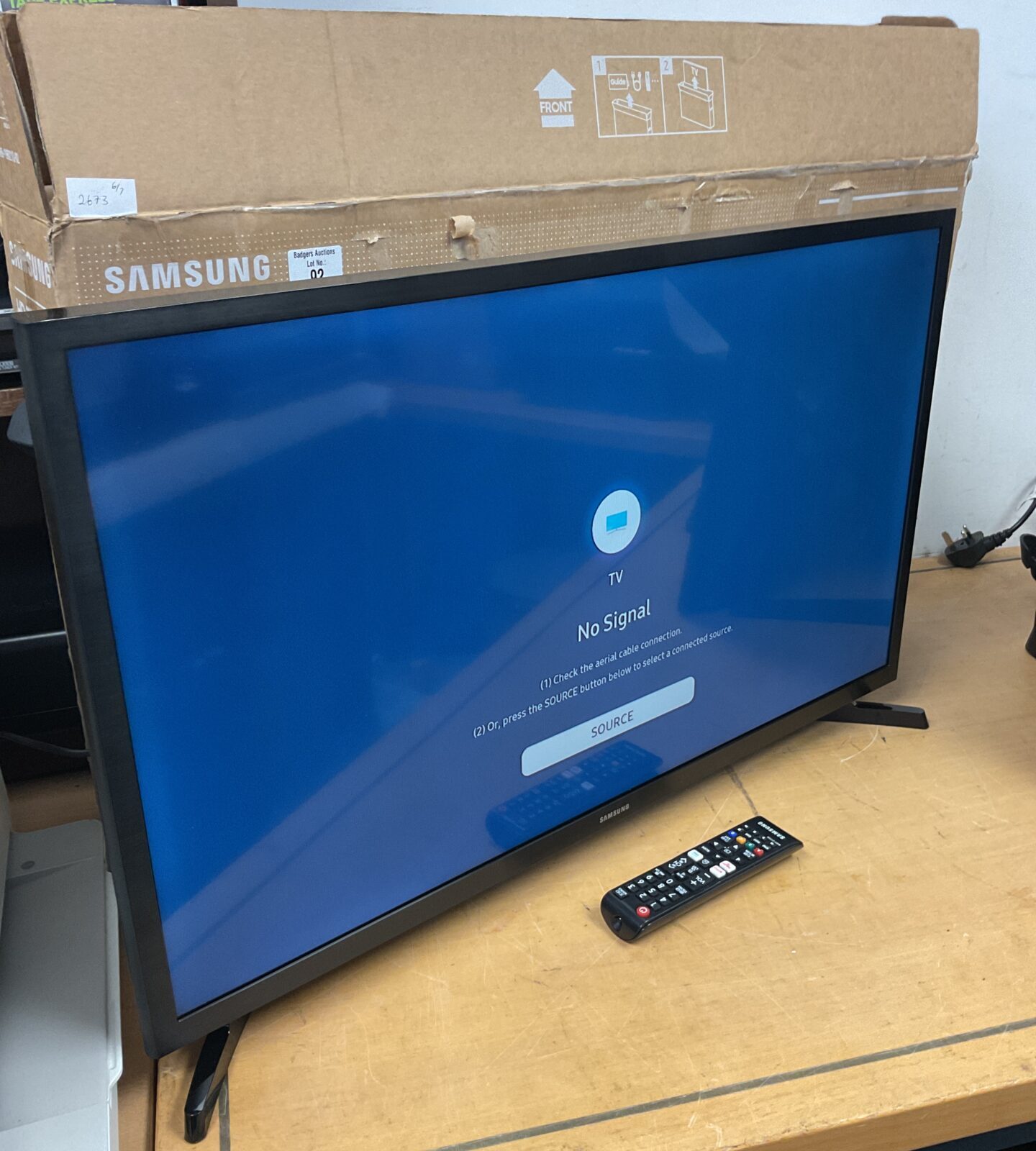 Samsung t4300 32” hd smart tv working with remote