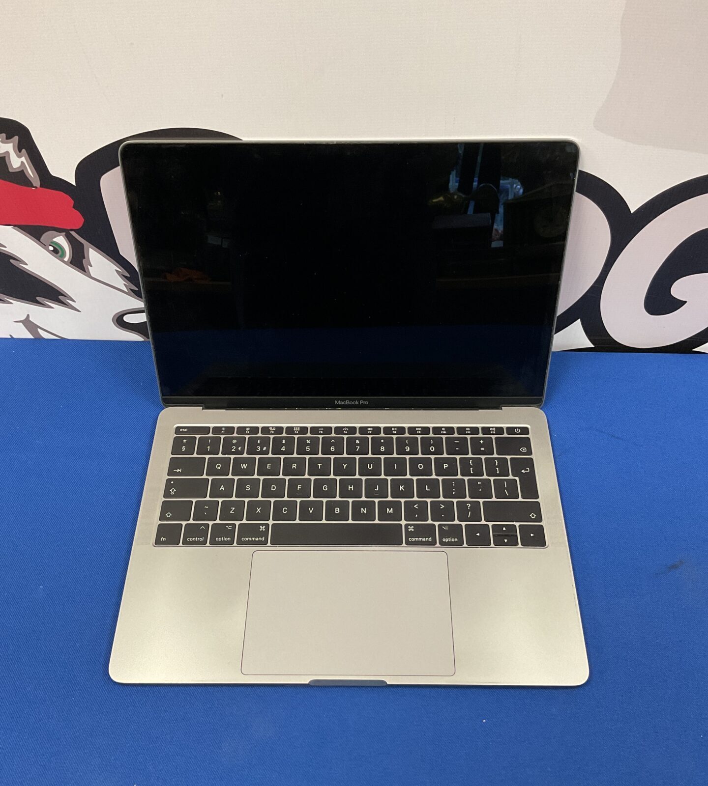 Apple macbook pro laptop model a1708 emc 3164