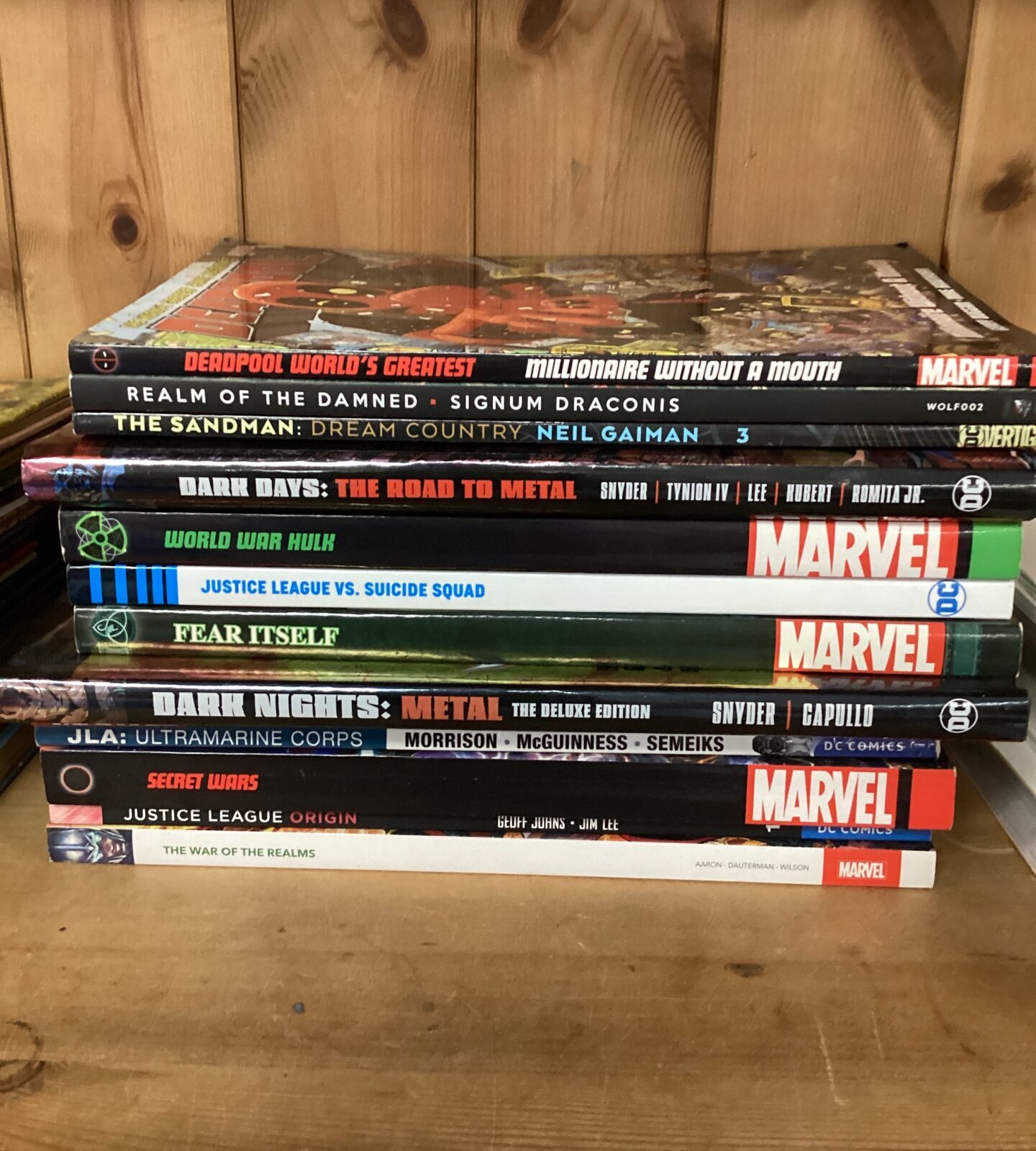 Collection of marvel & DC graphic novels inc deadpoo, justice league & the sandman