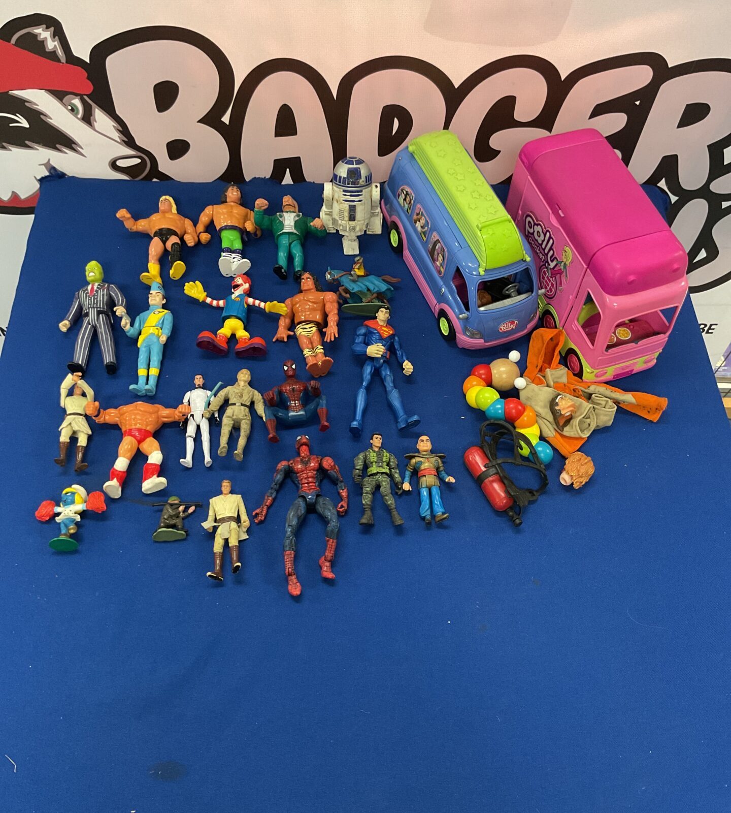 Box of retro figures and toys inc lfl and marvel