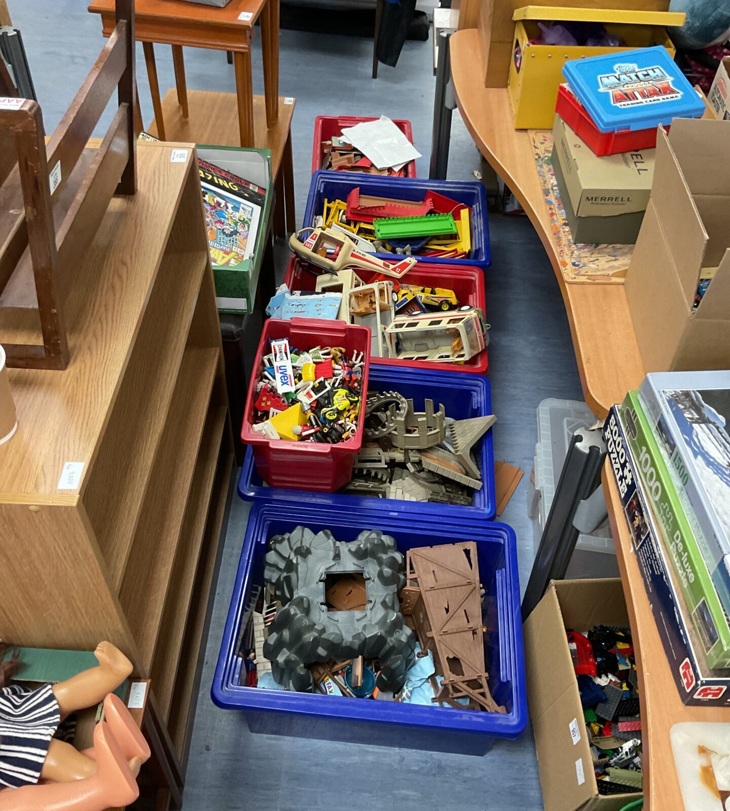 Large job lot of vintage playmobile inc figures and sets