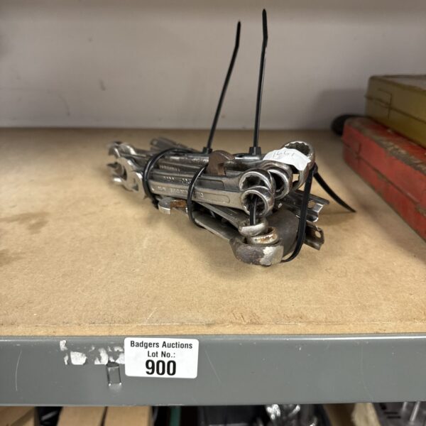 Bundle of assorted spanners & sockets