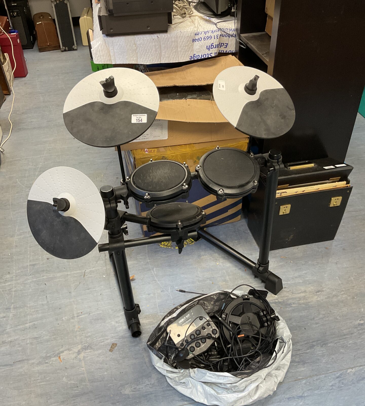 Alesis debut electronic drum kit