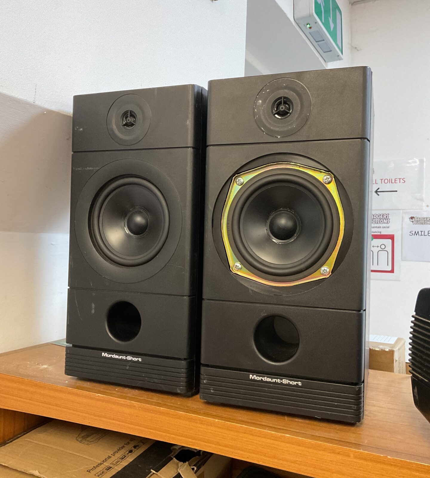 Pair of Mordaunt short ms 3.20 speakers
