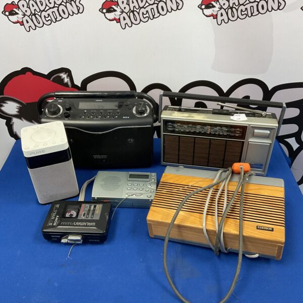 Lot of 6 radios including sony walkman