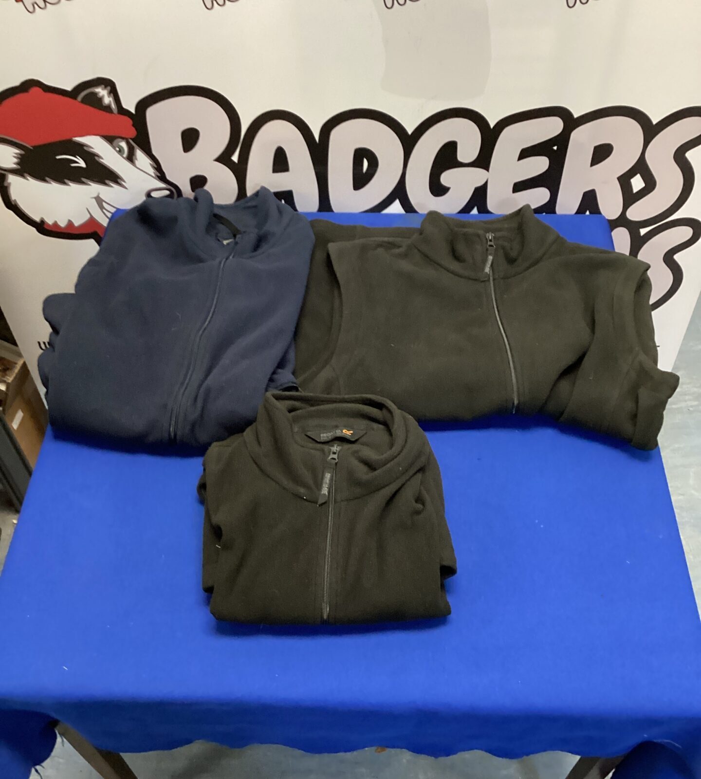 1 large regatta gilet & two meduim regatta gillets