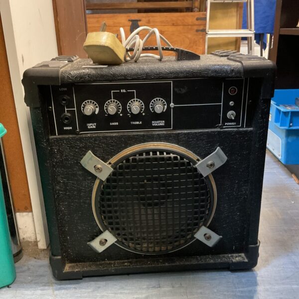 Vintage guitar amplifier