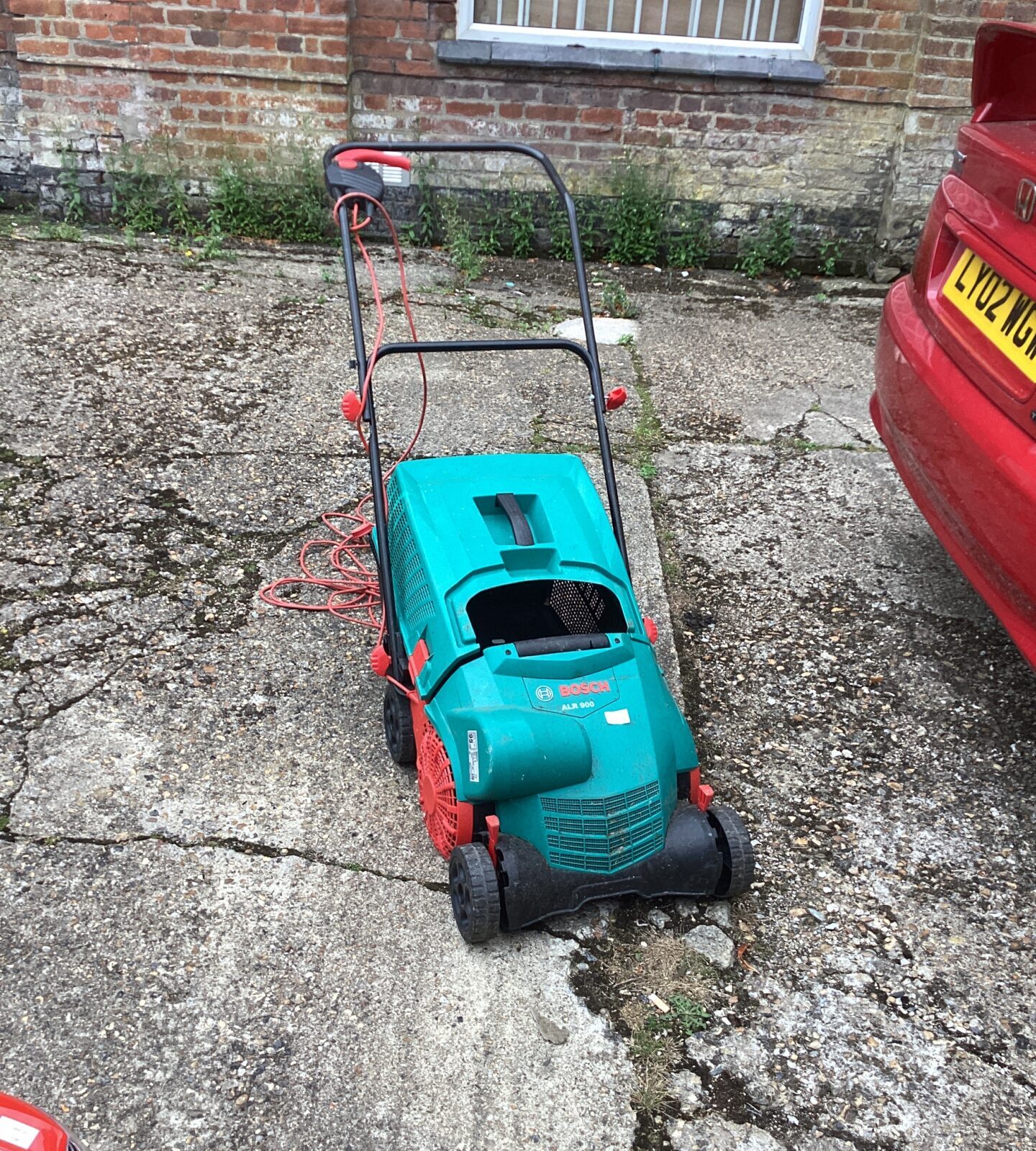 Bosch Electric Lawn Rake
