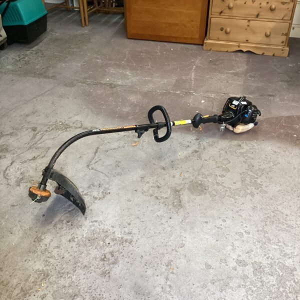 McCulloch Petrol Garden Strimmer