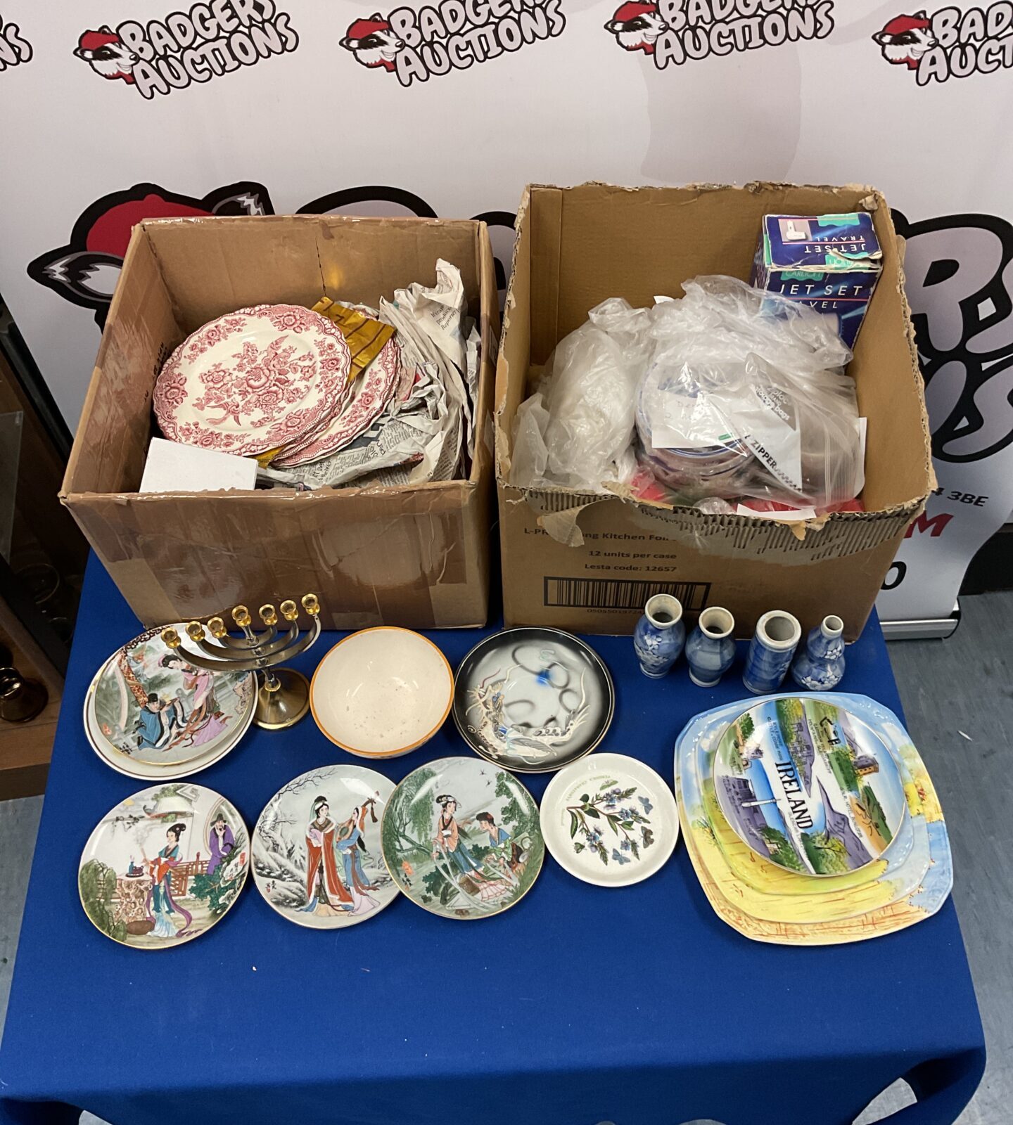 Two boxes of mixed china inc chinese plates