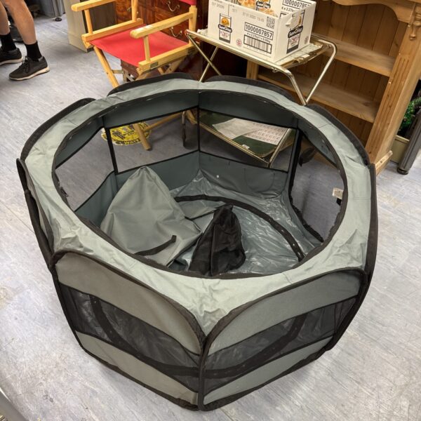 Amazon basics Small pet outdoor play pen