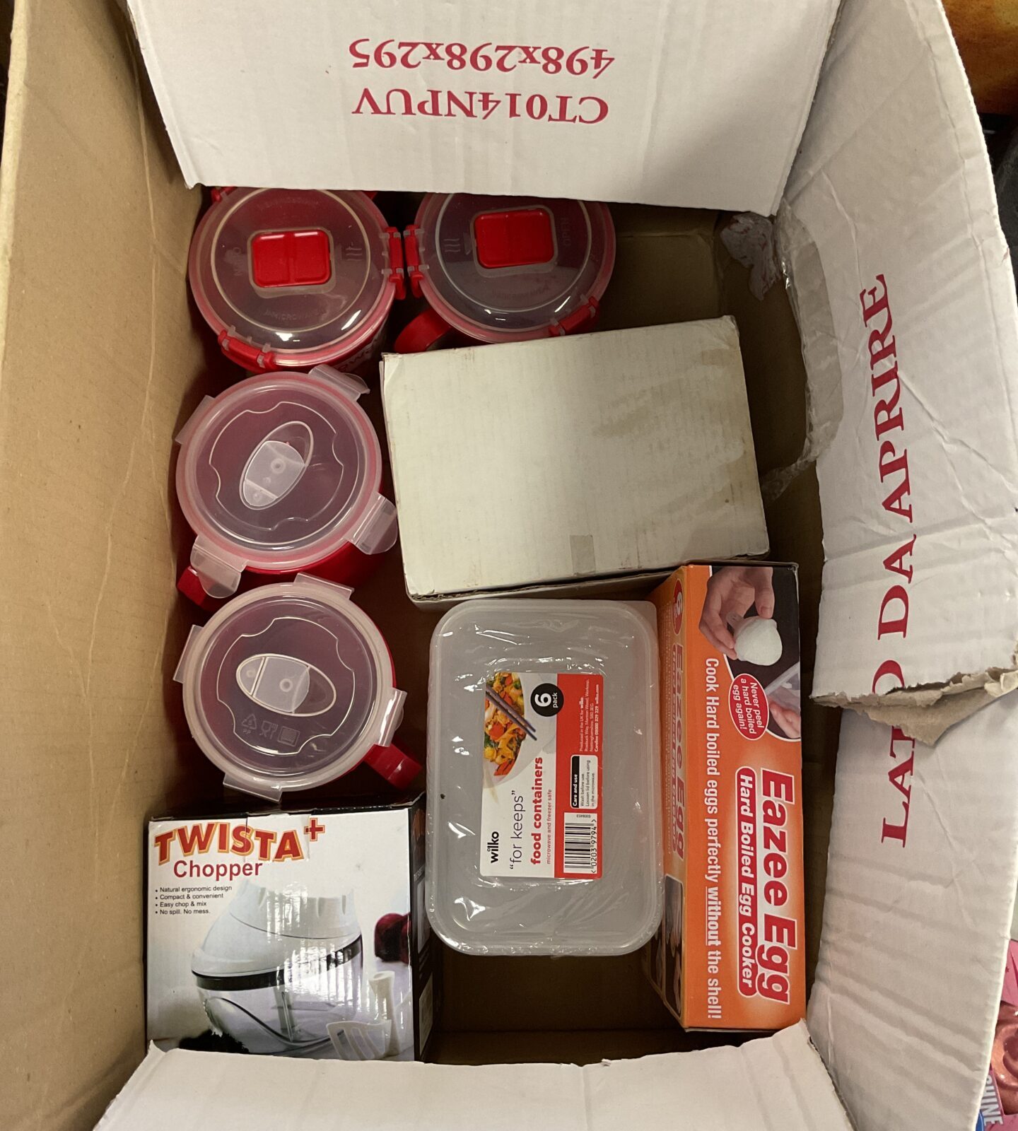 Box of mixed kitchenware inc soup mugs, food containers and egg cooker