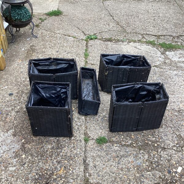 Five folding raffia effect garden planters