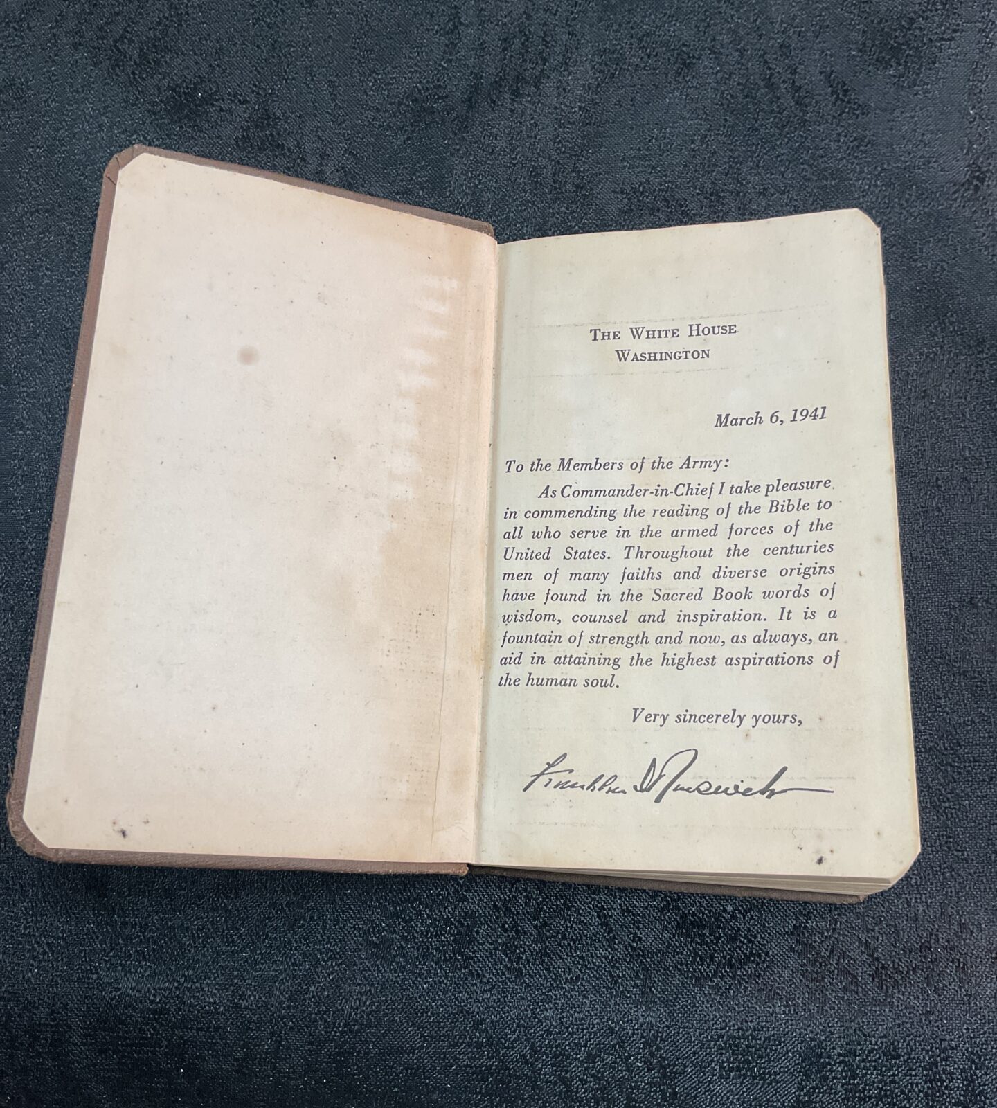 WW2 American Army Serviceman’s pocket bible 1942
