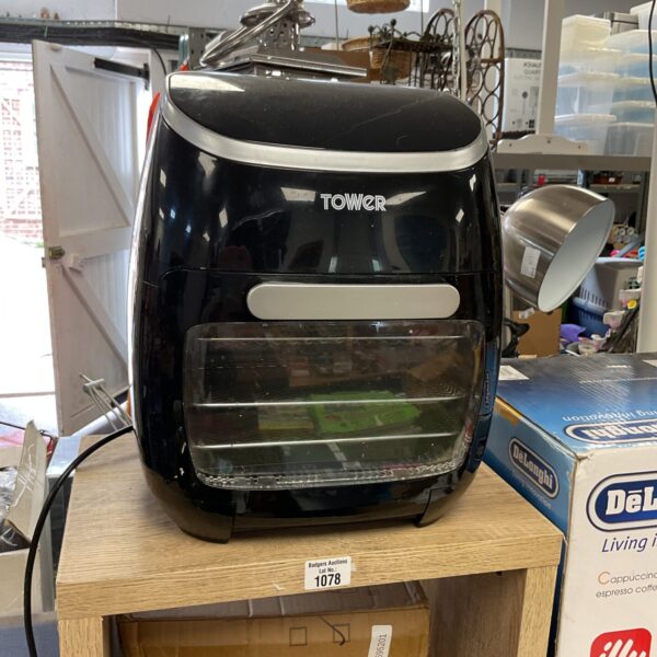 Tower air fryer oven powers on untested further