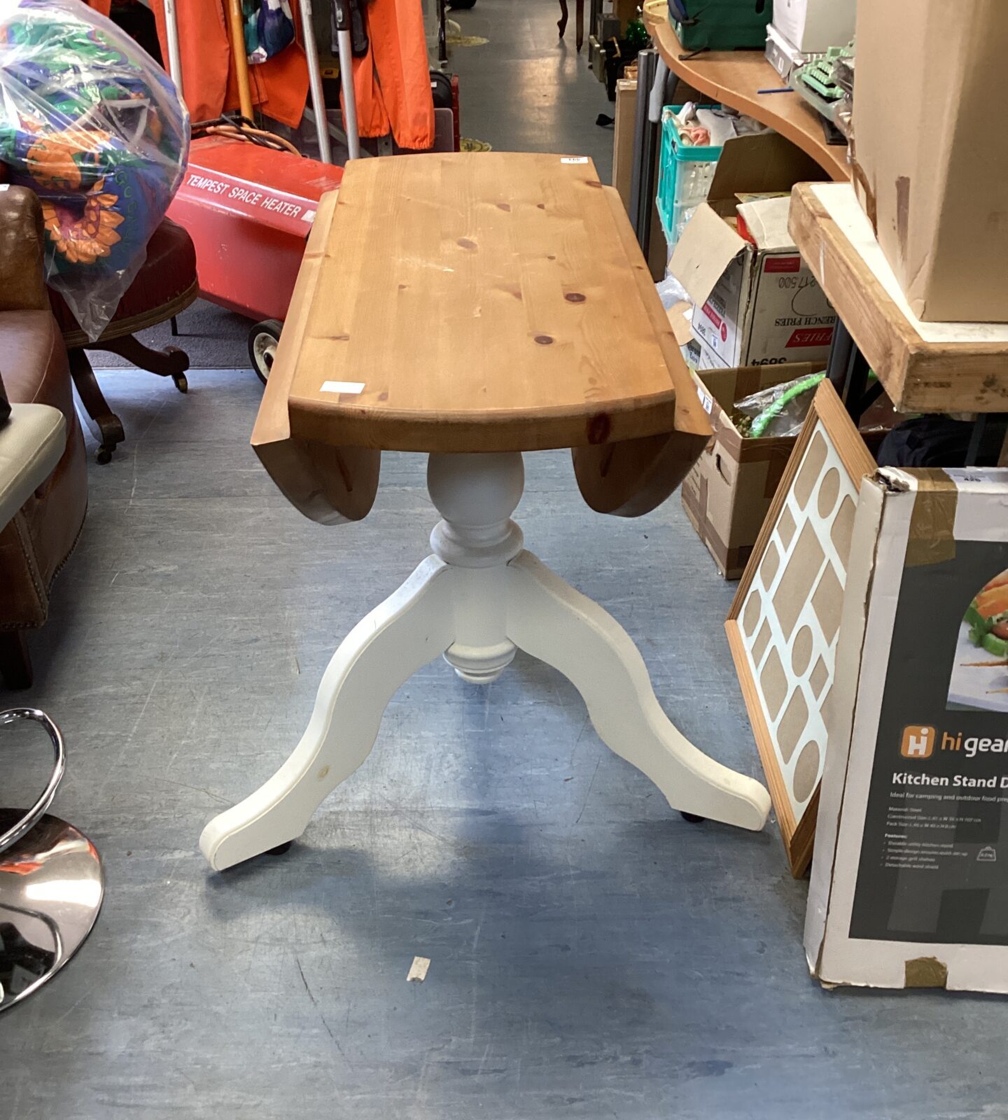 Pine drop leaf table