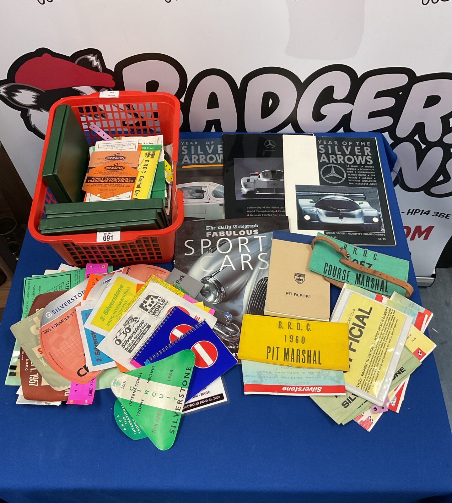 Stewards Box Racing Vector Collection of vintage motor racing steward ephemera – Badgers Auctions