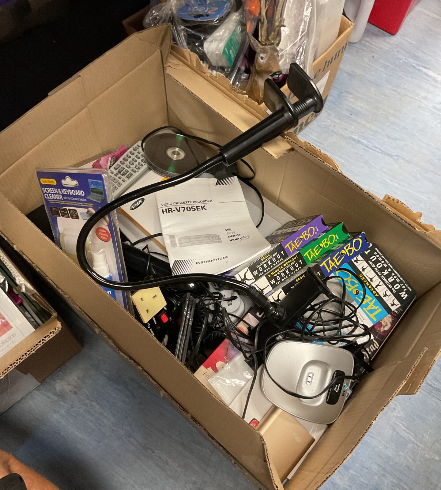 Large box of mixed electricals inc jvc hifi system, cds, cassettes and headphones