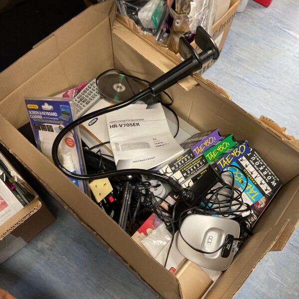 Large box of mixed electricals inc jvc hifi system, cds, cassettes and headphones