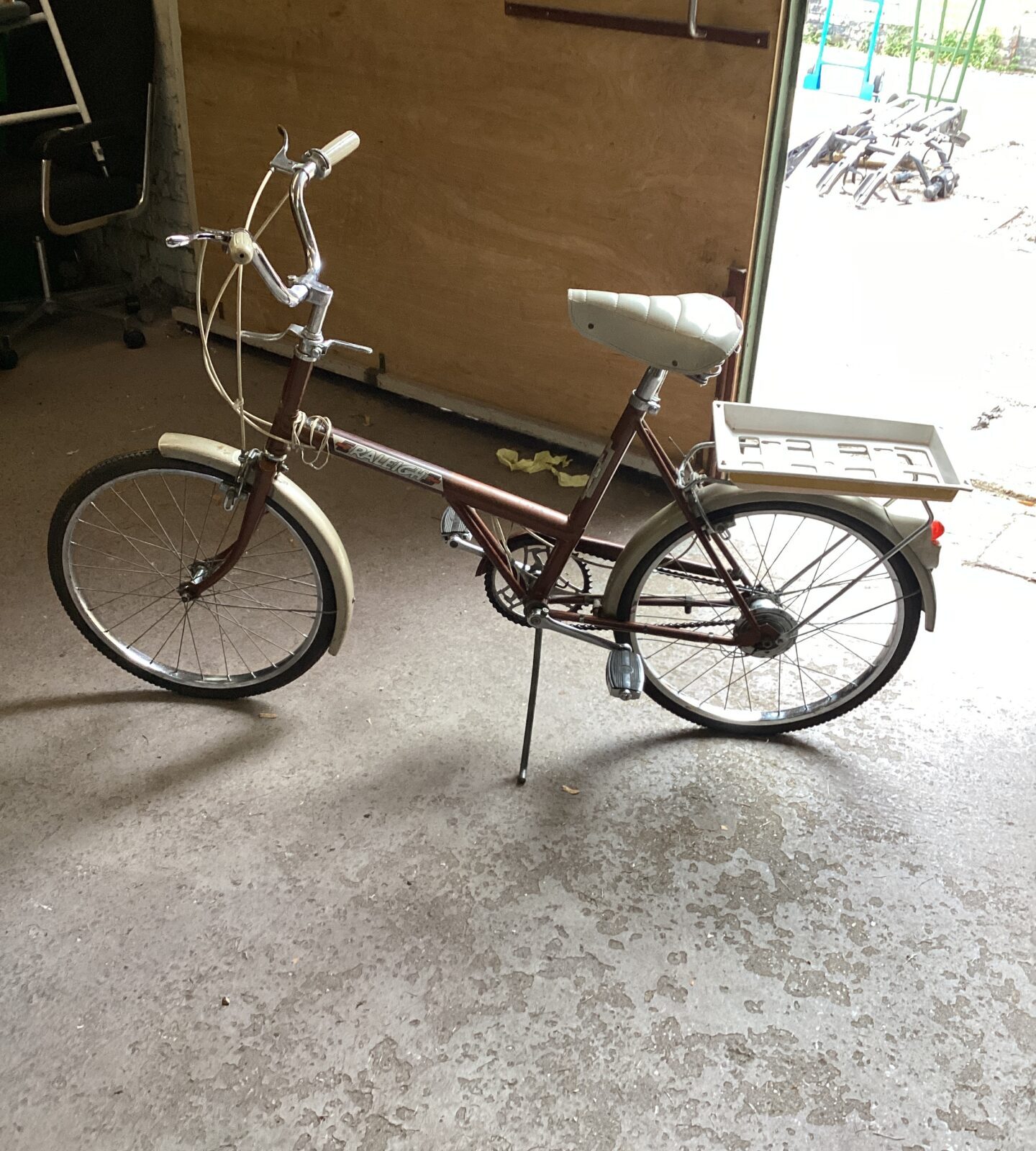 Vintage Raleigh Shopper Bike