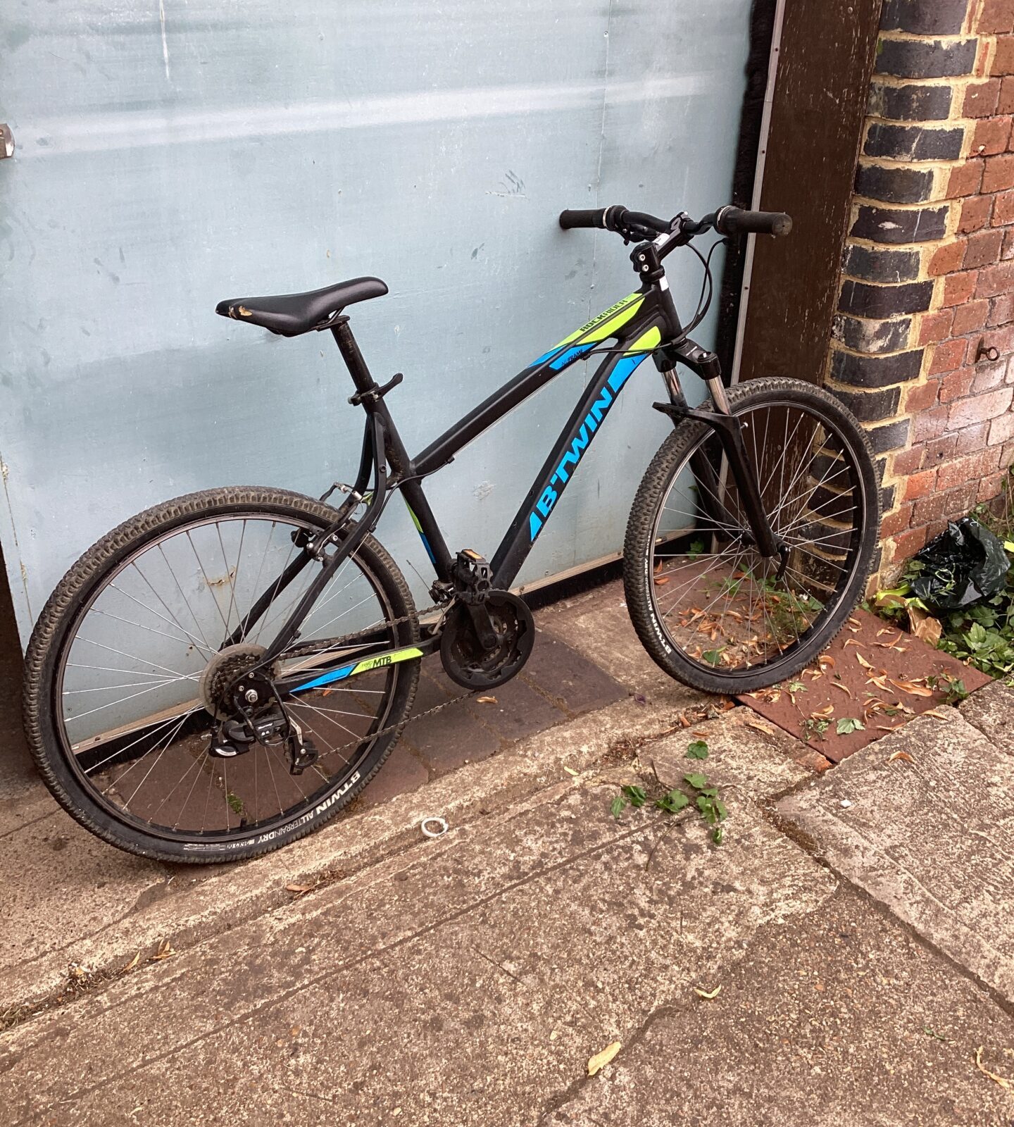 B Twin Rockrider 340 Bike