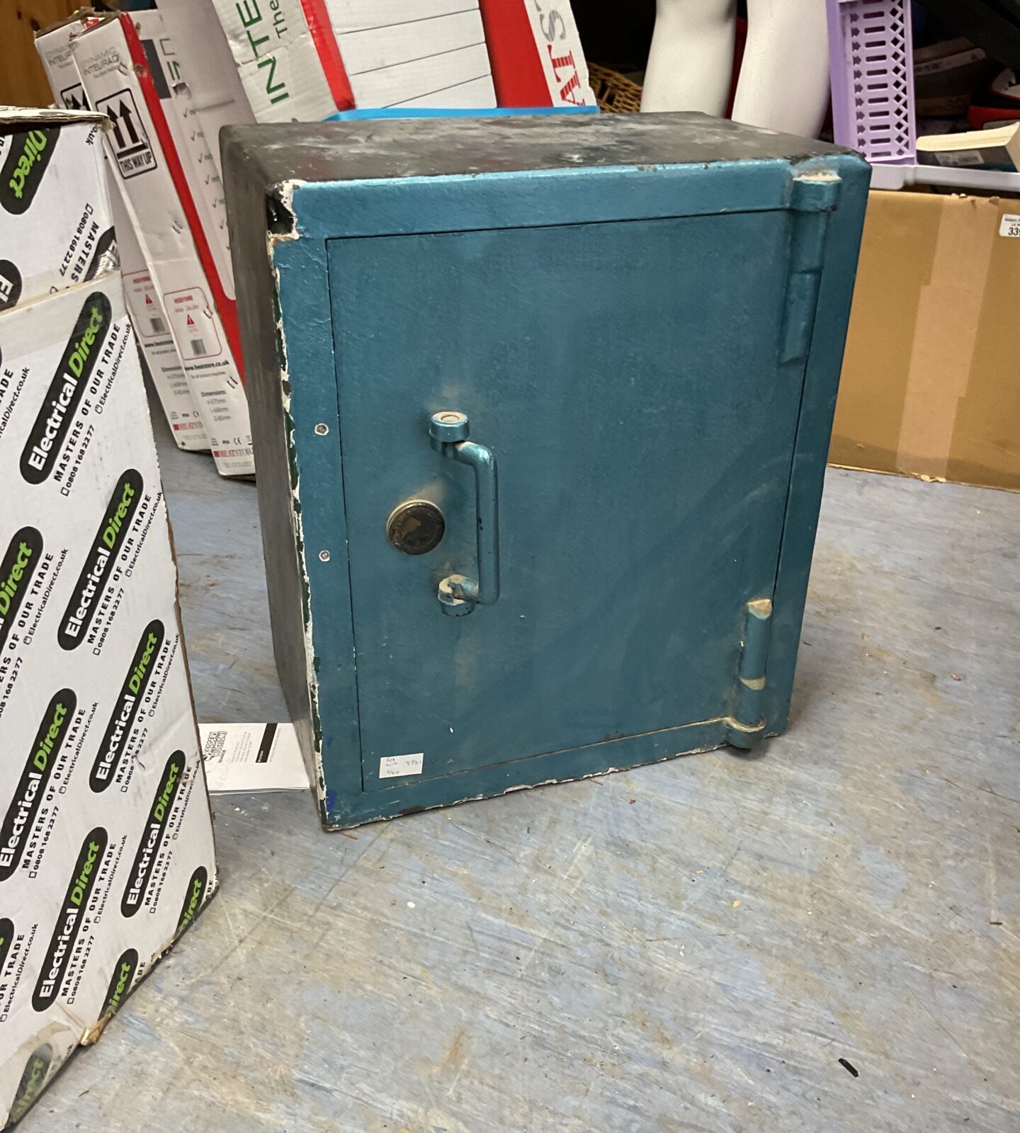 James gibbons Metal safe with key