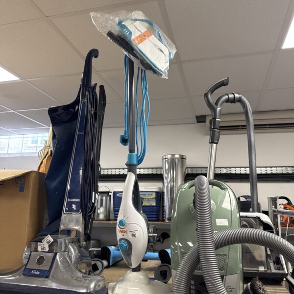 Vax steam mop with bag of attachments