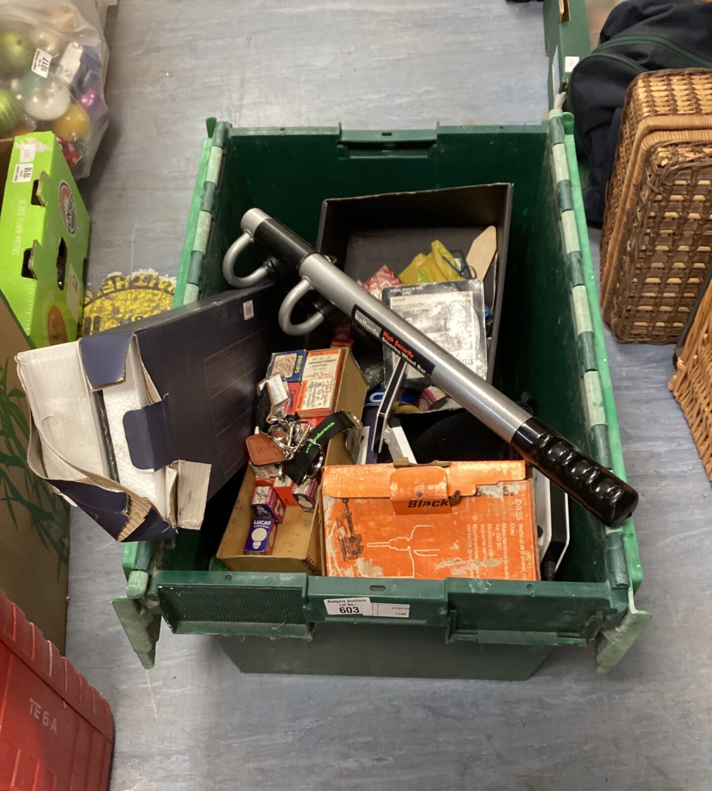 Box of mixed inc halfords car steering lock, car light bulbs & artesa serving platter