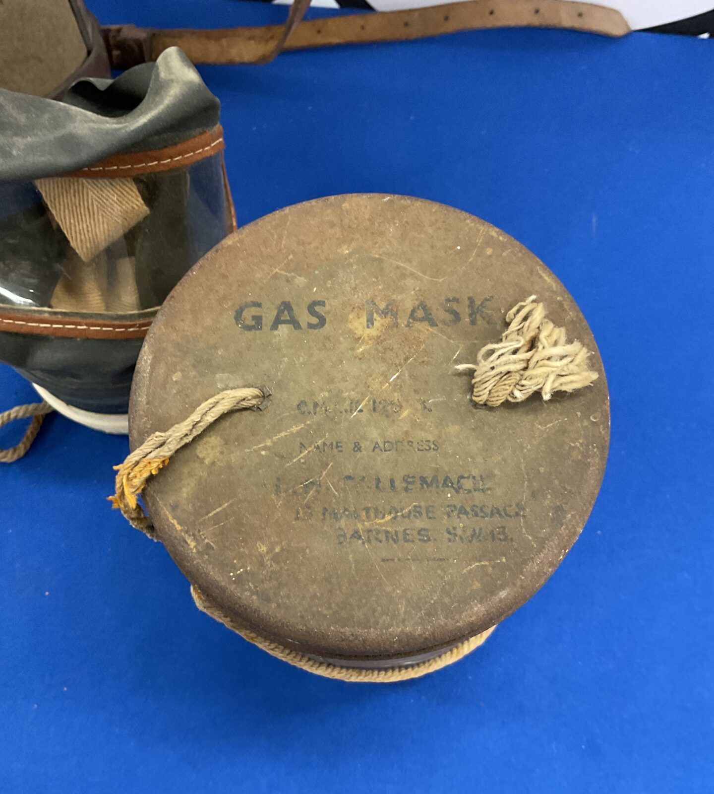 Ww2 Officers Water Canteen with leather webbing and Civilian gas mask in original tin - Image 2